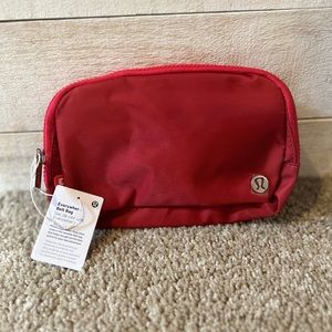 Everywhere Belt Bag 1L